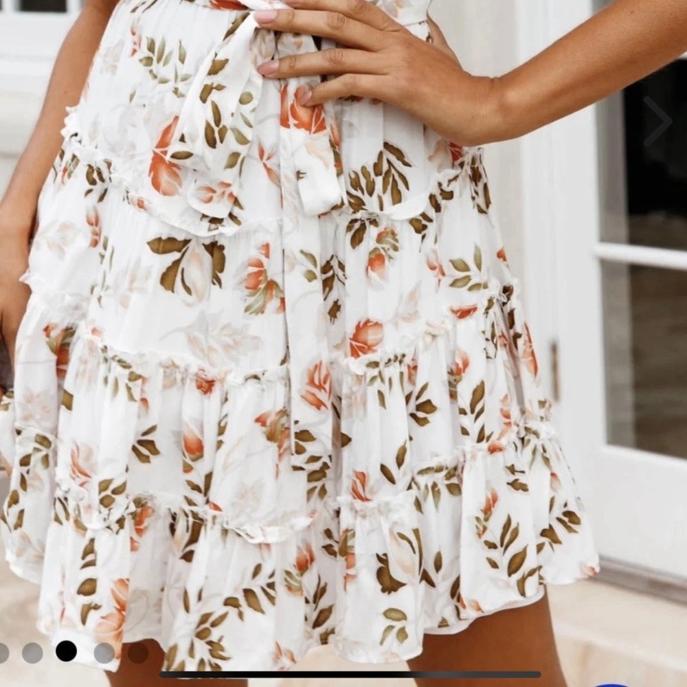 Selfie Leslie short sleeve tied cuff layered ruffle floral mini size small - Picture 5 of 11